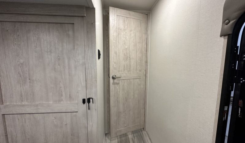 2024 Sierra 399Loft full