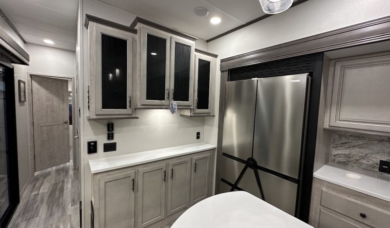 2024 Sierra 399Loft full