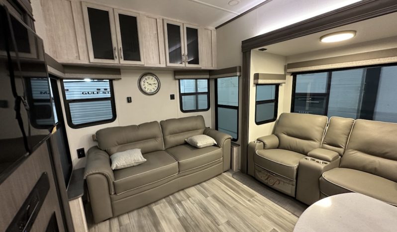 2024 Sierra 399Loft full