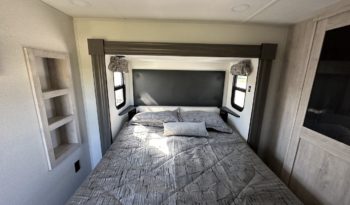 2024 Sierra 4002FB full