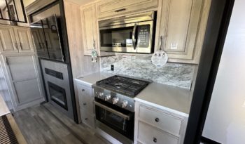 2024 Sierra 4002FB full