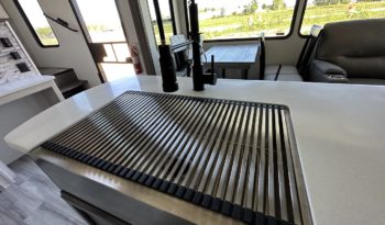 2024 Sierra 4002FB full