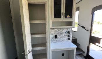 2024 Sierra 4002FB full