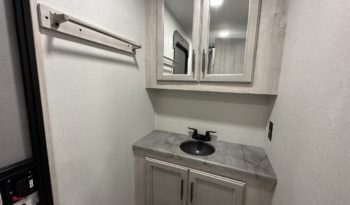 2024 Sierra 4002FB full