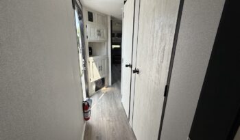 2024 Shasta SST30RL full