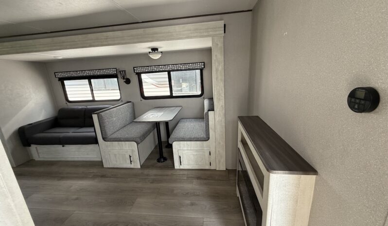 2024 Shasta SST30RL full