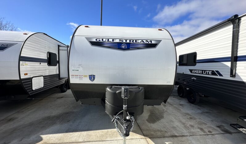 2023 Conquest 236RL full