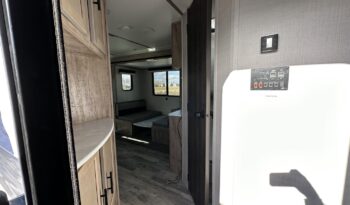 2023 Conquest 236RL full