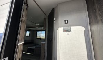 2023 Conquest 236RL full