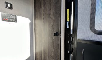 2023 Conquest 236RL full