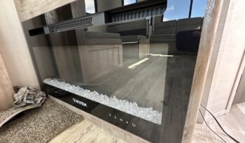 2023 Conquest 236RL full