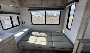 2023 Conquest 236RL full