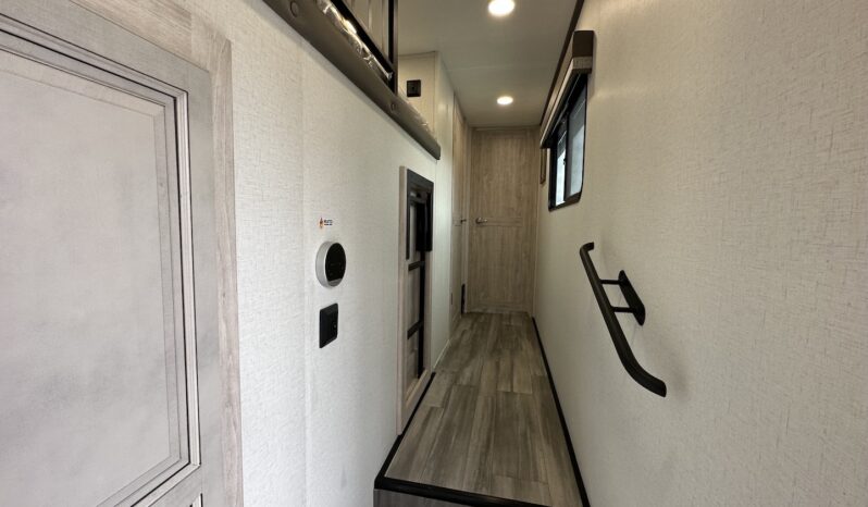 2024 Sierra 4003MB full