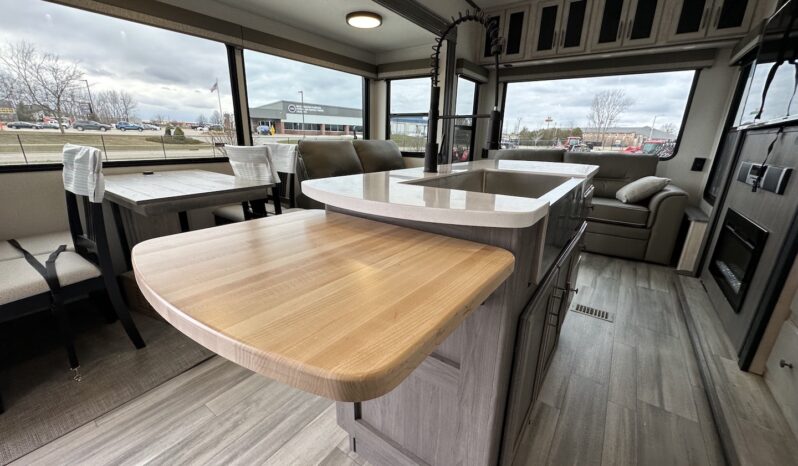 2024 Sierra 4003MB full