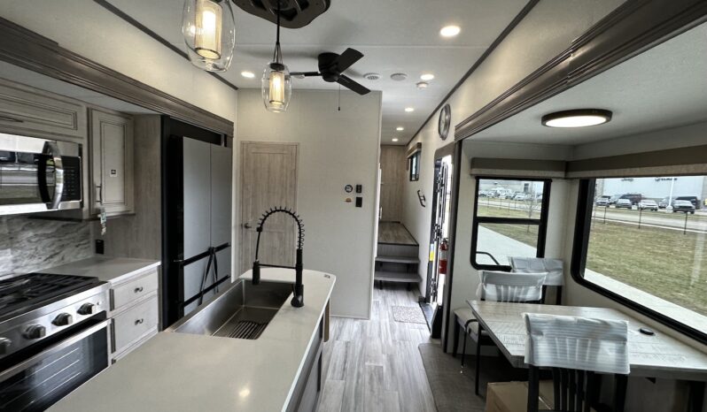 2024 Sierra 4003MB full