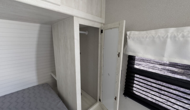 2024 Shasta SST31OK full