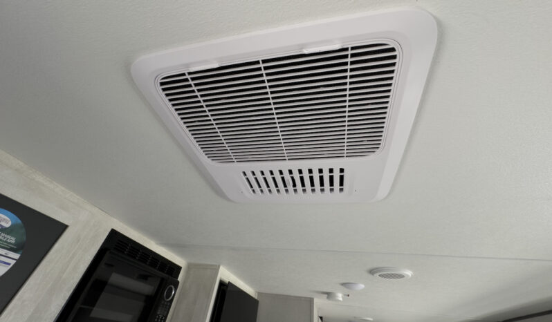 2024 Shasta SST31OK full