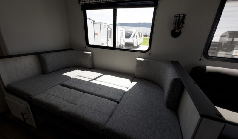 2024 Shasta SST31OK full