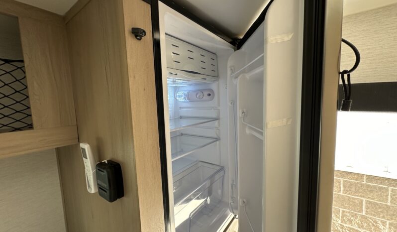 2024 Travel Lite RV 900U full