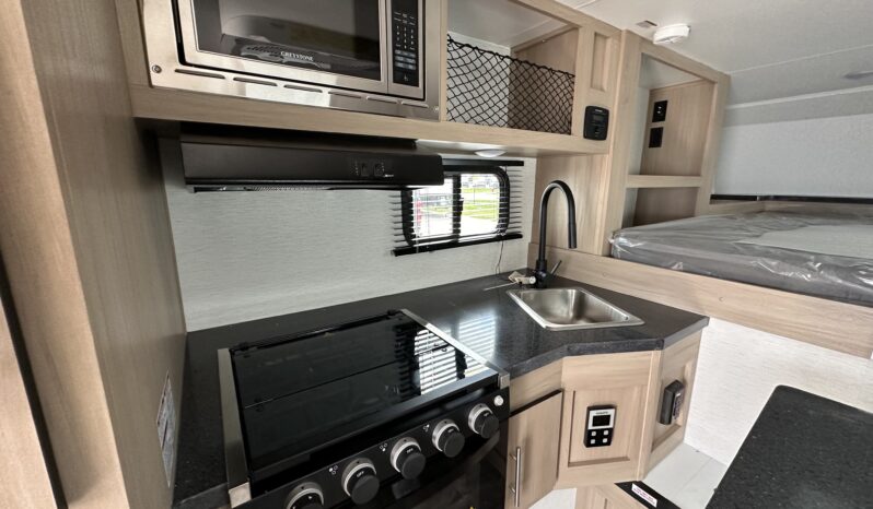 2024 Travel Lite RV 900U full