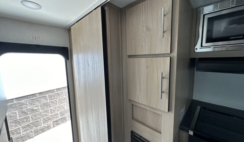 2024 Travel Lite RV 900U full