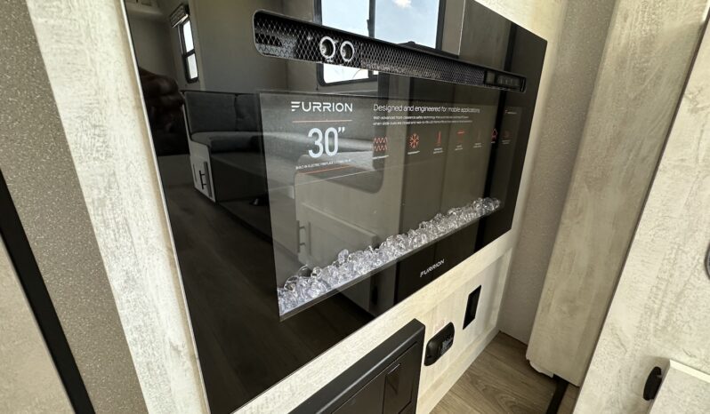 2024 Shasta 25RB full