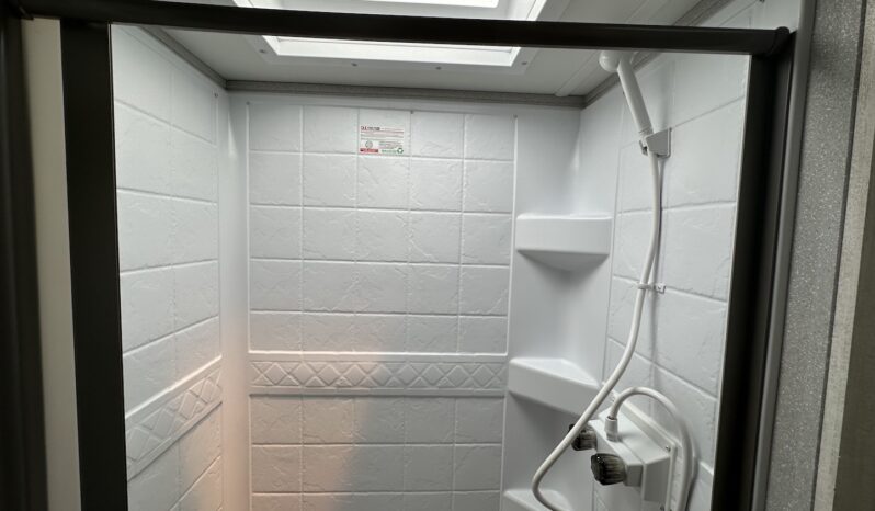 2024 Shasta 25RB full