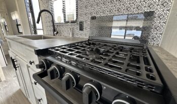 2024 Shasta 25RB full