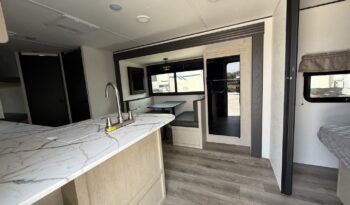 2025 Shasta Oasis I-5 525BHS full