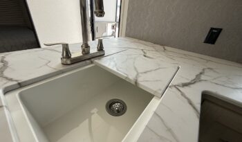 2025 Shasta Oasis I-5 525BHS full