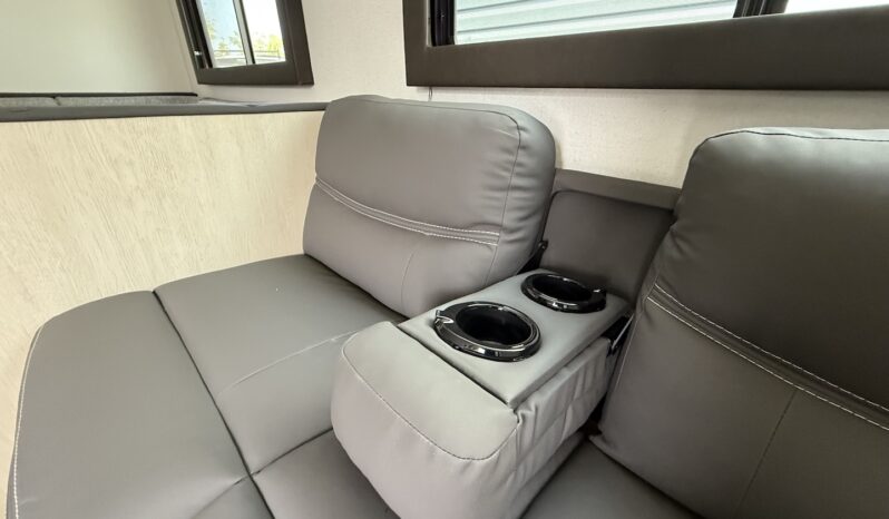 2025 Shasta I-5 530QB full