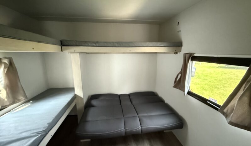 2025 Shasta I-5 530QB full