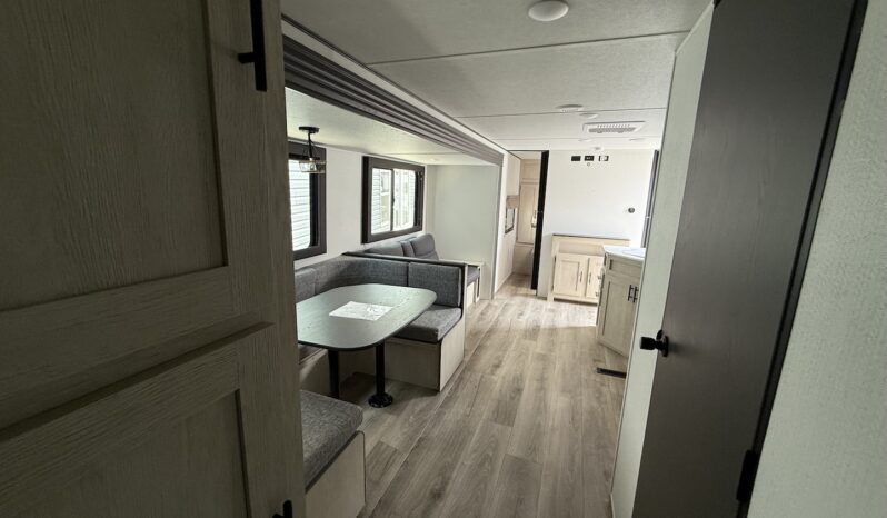 2025 Shasta I-5 530QB full