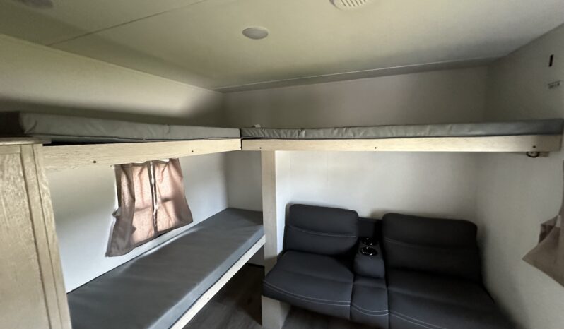 2025 Shasta I-5 530QB full