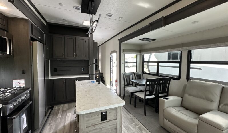 2025 Brookstone 370RLLO full