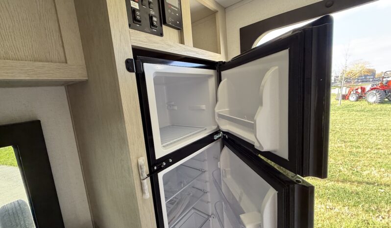 2025 Shasta 16RE full