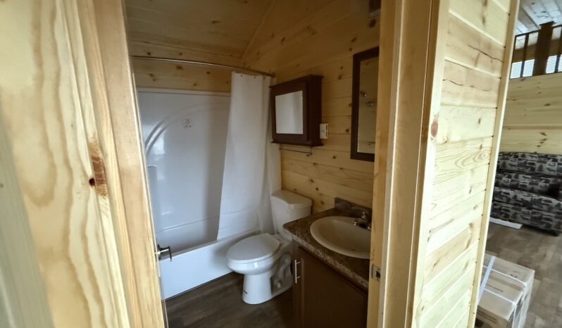 2025 KOA Deluxe Park Model Cabin 35SL full