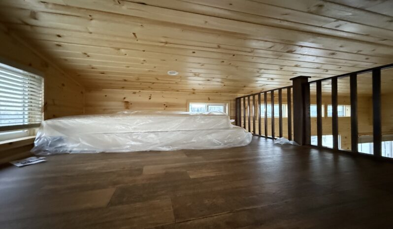 2025 KOA Deluxe Park Model Cabin 35SL full