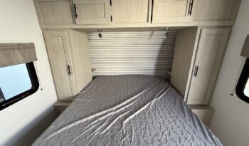 2025 Shasta Oasis 18FQ full