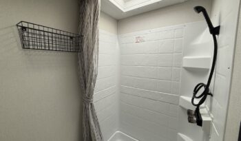 2025 Shasta Oasis 18FQ full