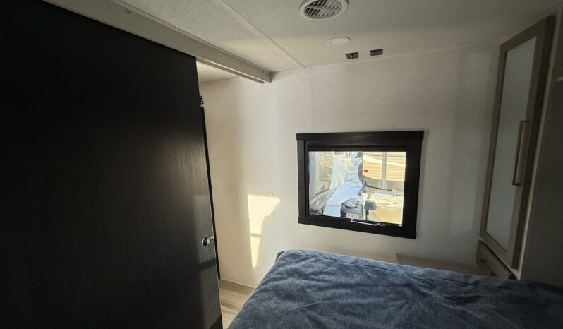 2025 Salem Hemisphere 25BHHL full