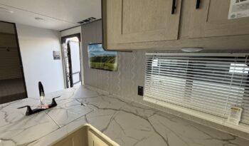 2025 Shasta Oasis I-5 526RBS full