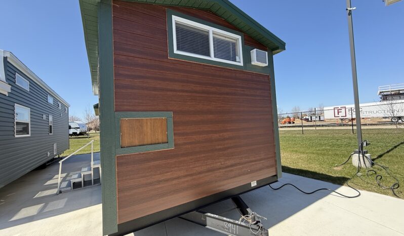 2025 KOA Deluxe Park Model Cabin 35SL full