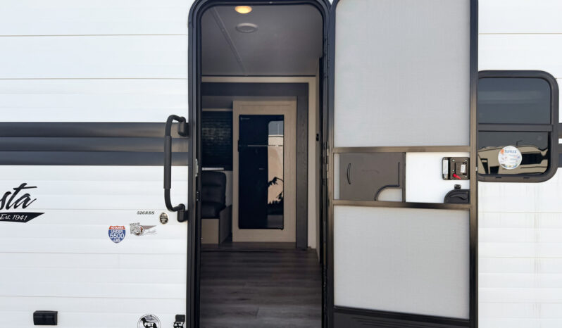 2025 Shasta Oasis I-5 526RBS full