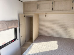 2025 Shasta Oasis I-5 526RBS full