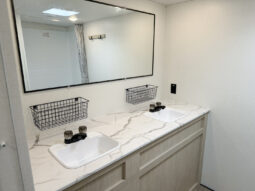 2025 Shasta Oasis I-5 526RBS full
