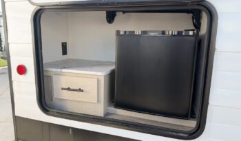 2025 Shasta Oasis I-5 526RBS full