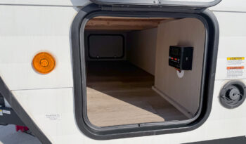 2025 Shasta Oasis I-5 526RBS full