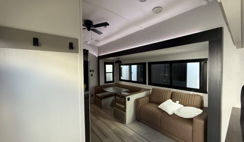 2025 Salem Hemisphere 356QB full