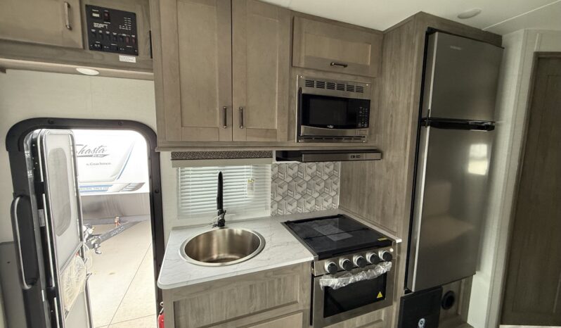 2025 Conquest W6220LE full